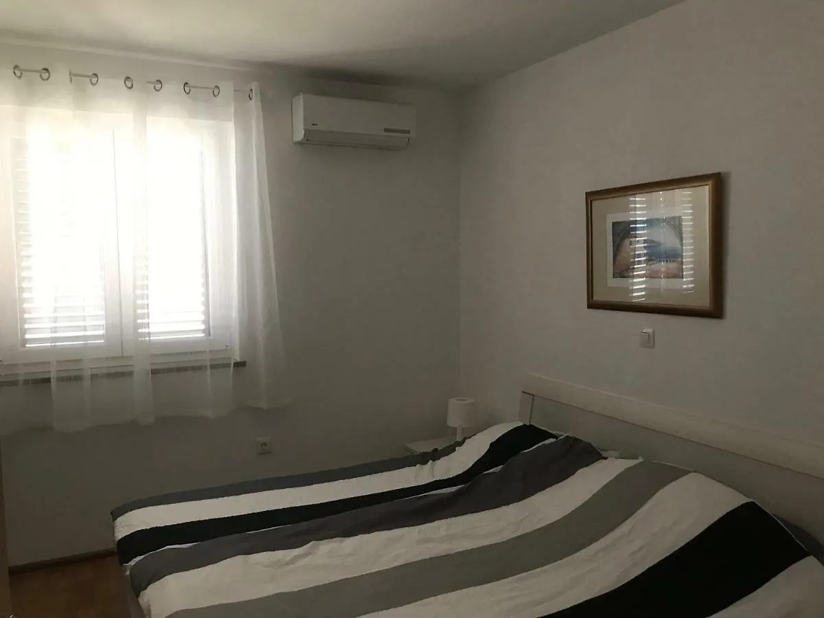 Villa Orka Omisalj Croatia
