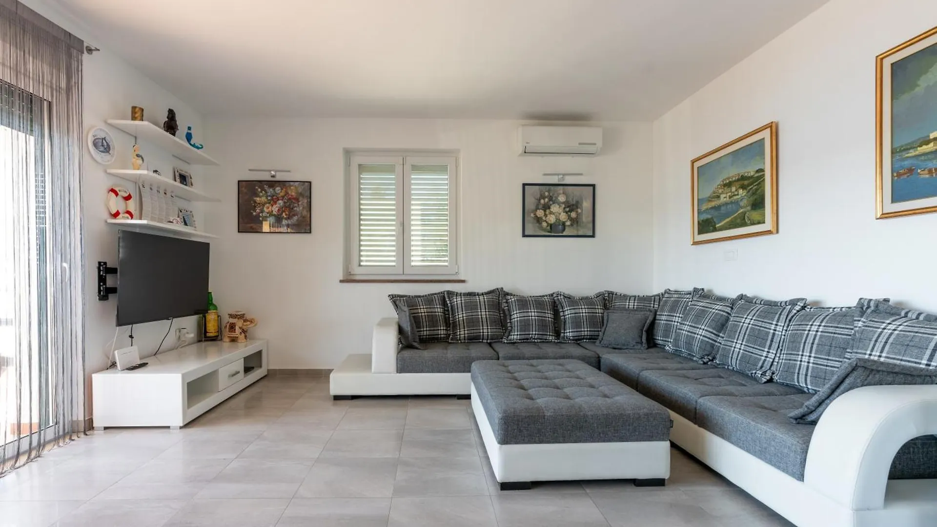 Апартаменты Villa Orka Омишаль