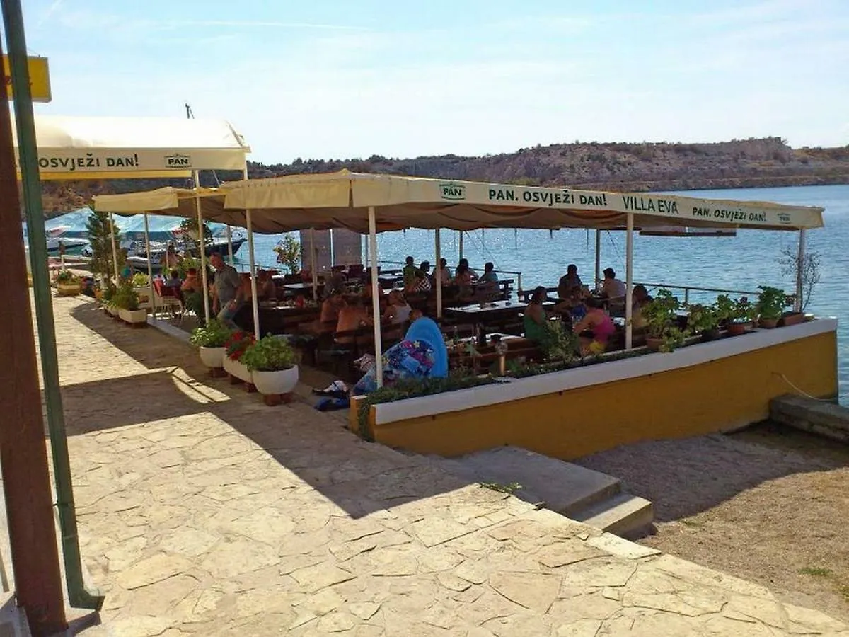 Villa Orka Omišalj 0*,  Croazia